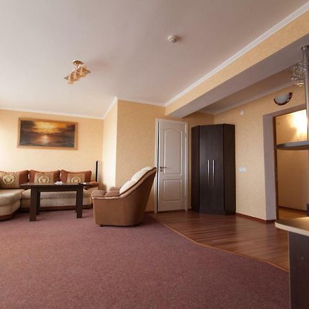 Hotel Prietenia Bender 外观 照片
