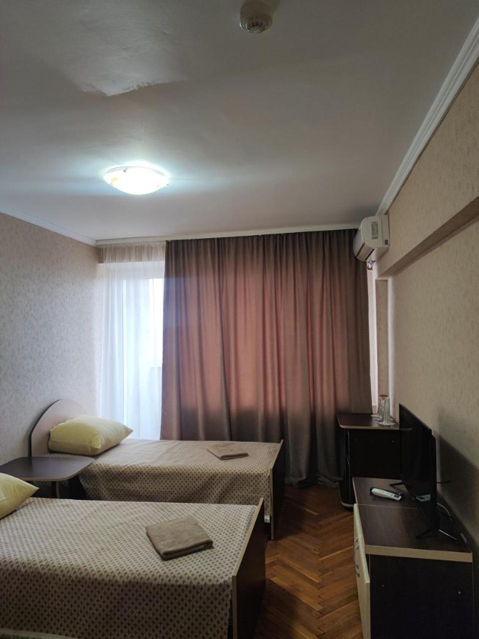 Hotel Prietenia Bender 外观 照片